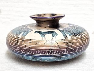 Native American Navajo Made Ceramic Fine Etched Horsehair  Pot with Horse
