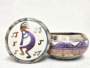 Native American Navajo Made Ceramic Fine Etched Horsehair Jewelry Box with Kokopelli