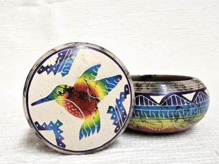 Native American Navajo Made Ceramic Fine Etched Horsehair Jewelry Box with Hummingbird