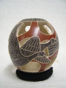 Mata Ortiz Handbuilt and Handpainted Pot with Canada Geese