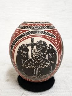 Mata Ortiz Handbuilt and Handetched Day of the Dead Pot