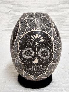Mata Ortiz Handbuilt and Handetched Day of the Dead Pot
