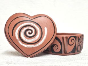 Native American Hopi Handbuilt Heart Jewelry Box 