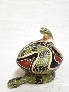 Mata Ortiz Handbuilt Pot with Snake 