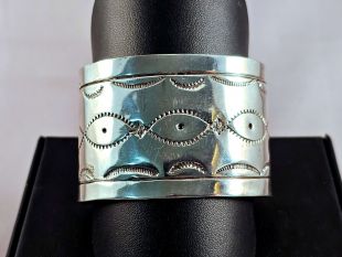 Native American Navajo Made Cuff Bracelet--Vintage 