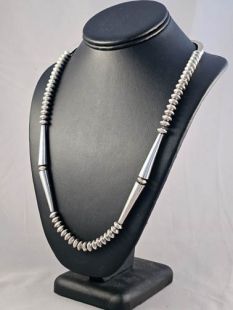 Native American Navajo Made Navajo Pearls Necklace with Cones and Curved Collar
