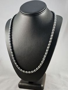Native American Navajo Made Small Navajo Pearls Necklace
