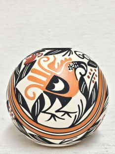Native American Acoma Handpainted Ball Pot