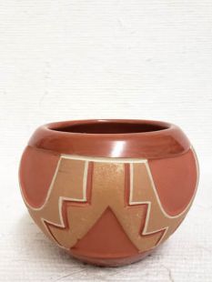 Native American San Juan Handbuilt and Handcarved Bowl