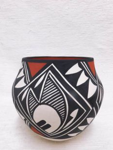 Native American Acoma Handbuilt and Handpainted Traditional Pot