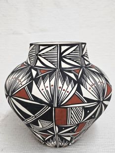 Native American Acoma Handpainted Pot