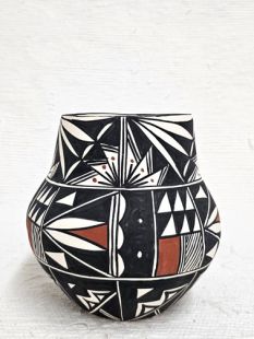 Native American Acoma Handpainted Chimney Pot