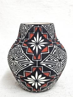 Native American Acoma Handpainted Pot