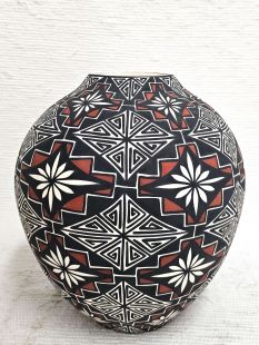 Native American Acoma Handpainted Pot