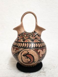 Mata Ortiz Handbuilt and Handpainted Wedding Vase with Lizards