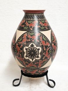 Mata Ortiz Handbuilt and Handetched Pot with Turtles and Roadrunners