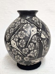 Mata Ortiz Handbuilt and Handpainted Pot with Hummingbirds and Flowers