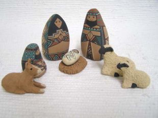 Mata Ortiz Handbuilt and Handpainted 8-Piece Nativity 