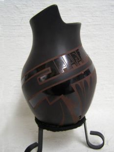 Mata Ortiz Handbuilt and Handpainted Pot