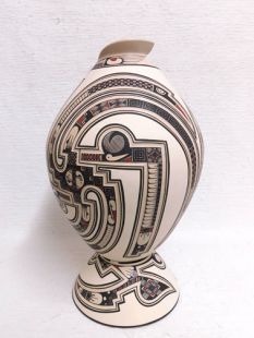 Mata Ortiz Handbuilt Handpainted and Carved Pot