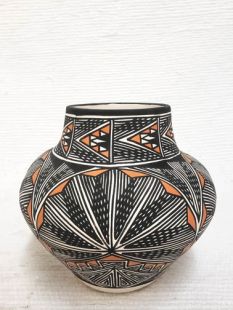 Native American Acoma Handpainted Pot