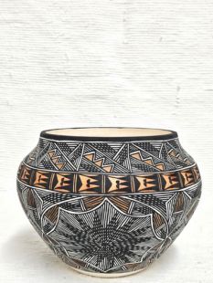 Native American Acoma Handbuilt and Handpainted Traditional Pot 