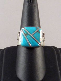 Native American Navajo Made Ring Inlaid with Turquoise 