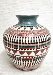 Native American Navajo White Clay Pot