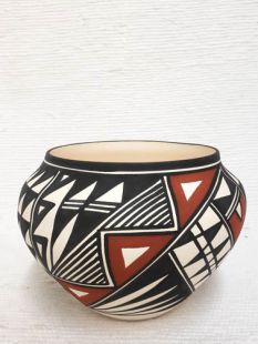 Native American Acoma Handpainted Pot