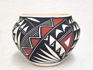 Native American Acoma Handpainted Pot
