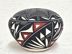 Native American Acoma Handpainted Seed Pot