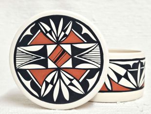 Native American Acoma Made Ceramic Jewelry Box 