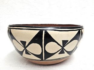 Native American Santo Domingo Handbuilt Polychrome Dough Bowl--XL