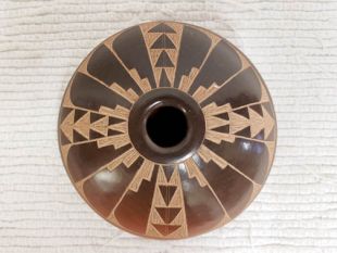 Native American Nambe Handbuilt and Handetched Seed Pot