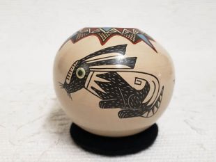 Mata Ortiz Handbuilt and Handpainted Pot with Rabbits