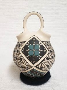 Mata Ortiz Handbuilt and Handpainted Wedding Vase 