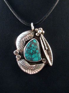 Vintage Native American Navajo Made Turquoise Pendant