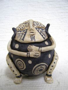 Effigy Gourd Pot