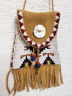 Native American Sioux/Ojibwe Made Brain-Tanned Beaded Medicine Bag