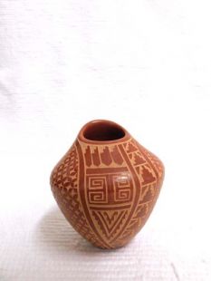 Native American Jemez Handbuilt and Handetched Pot