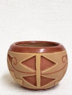 Native American San Juan Handbuilt and Handcarved Bowl