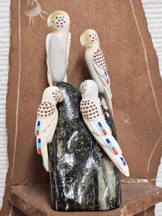 Zuni Carved Parrot Pandemonium Fetish